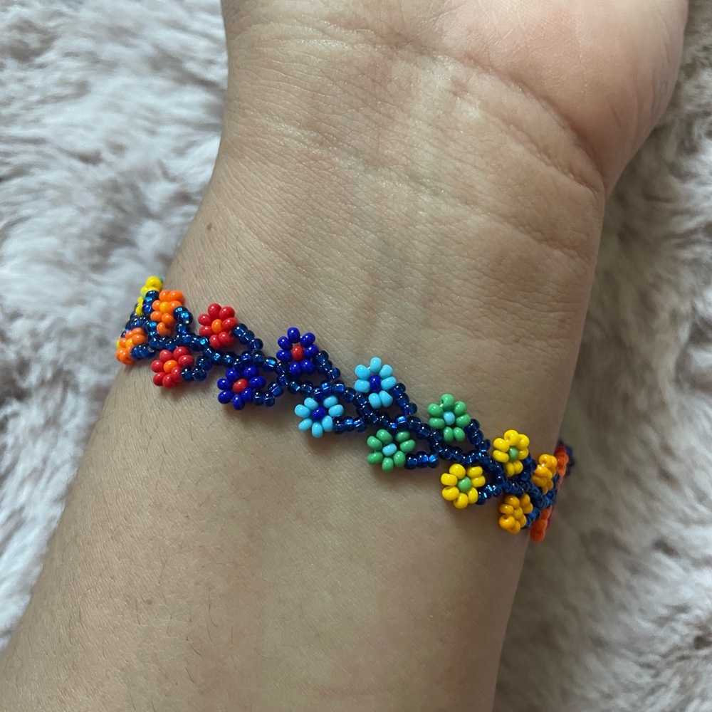 HANDMADE BEADED BRACELET